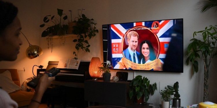 Harry e Meghan criticam o Palácio de Buckingham e o príncipe William em parte final de documentário Harry e Meghan criticam o Palácio de Buckingham e o príncipe William em parte final de documentário