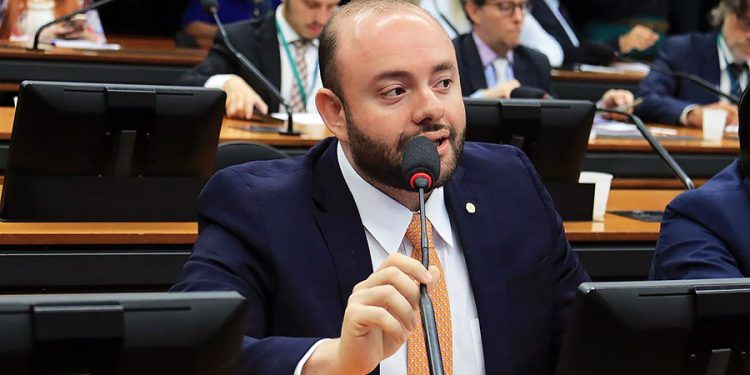 Deputado Fausto Júnior é escolhido vice-líder do maior bloco partidário da Câmara