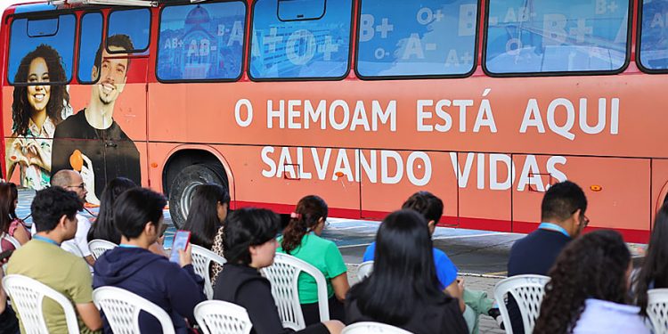 Campanha de doação de sangue no TCE-AM leva esperança a 236 pessoas