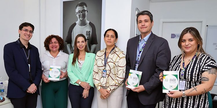 TCE-AM e Secretaria da Pessoa com Deficiência reforçam parceria pela inclusão no AM TCE-AM e Secretaria da Pessoa com Deficiência reforçam parceria pela inclusão no AM