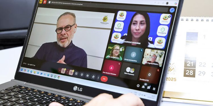 Ouvidoria do TCE-AM realiza Roda de Cidadania sobre meio ambiente e participação popular