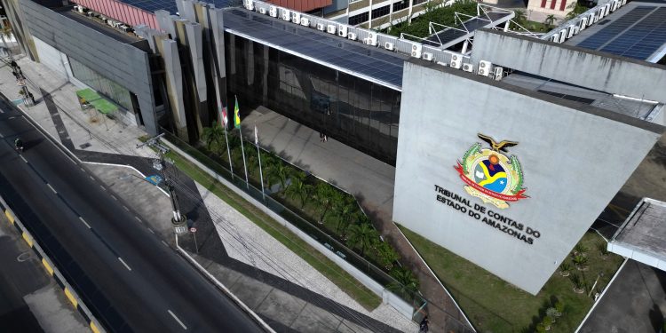 TCE-AM deve julgar 100 processos na sessão de terça-feira (30)