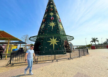 Decoração natalina na Ponta Negra será inaugurada no sábado (1º), anuncia David Almeida