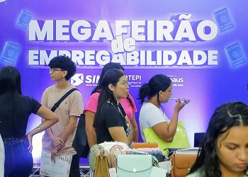 Megafeirão de empregos aproxima empresas e trabalhadores para combater o desemprego em Manaus