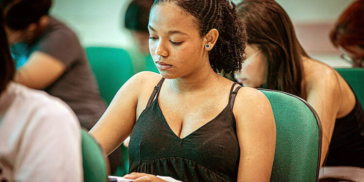 UEA teve hoje o primeiro dia de provas do Vestibular 2025