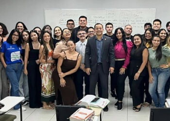 Delegado Pablo palestra para finalistas do curso de Direito sobre as novas leis penais do Brasil