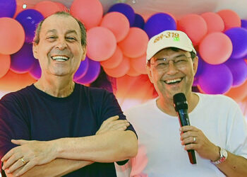 No Careiro Castanho, Omar Aziz entrega UBS, escola municipal e ruas asfaltadas