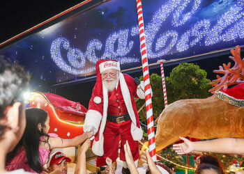 Prefeitura de Manaus leva Caravana Natalina à orla da Ponta Negra
