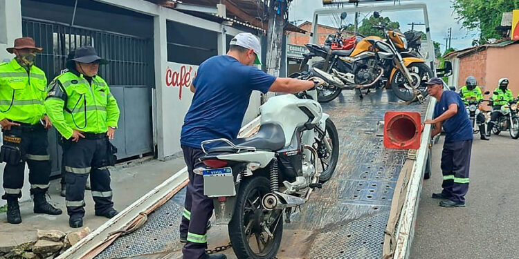 IMMU apreende 13 motos por irregularidades na zona Norte de Manaus