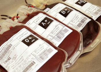 Estoque de sangue do Hemoam cai 40% e alerta doadores para época do Natal