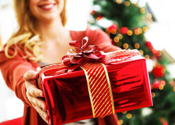 Fecomércio aponta que consumidores em Manaus devem gastar mais de R$ 400 nas compras de Natal