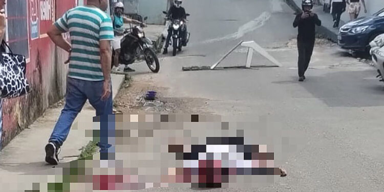 Rapaz morre e mulher fica ferida em acidente de trânsito na zona leste de Manaus