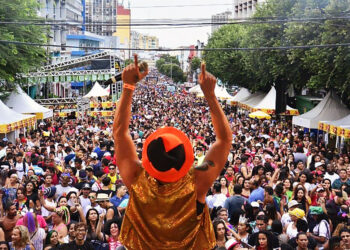 Hoje tem as bandas da Bica e Difusora, no Centro de Manaus; veja os horários e atrações