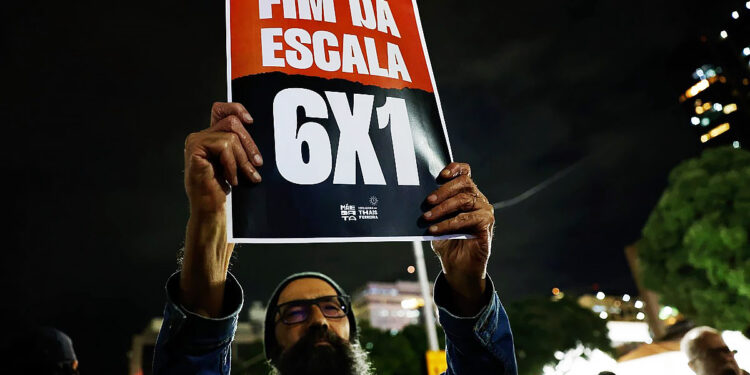 Acabar com escala 6×1 é prioridade do Governo Federal