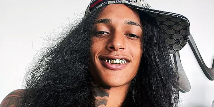 Rapper Oruam está foragido após 66 violações à tornozeleira eletrônica