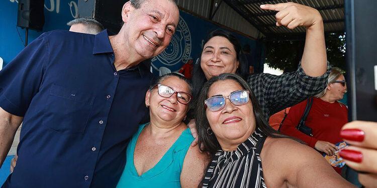 Com apoio de Omar, PEC que muda regras de aposentadoria dos agentes comunitários de Saúde avança no Senado