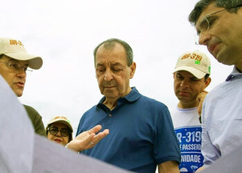 Omar Aziz: “obras no trecho do meio da BR-319 devem começar em maio”