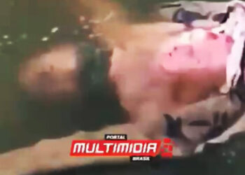 Vídeo: corpo é encontrado em igarapé na Compensa e atrai multidão para assistir cena cadavérica