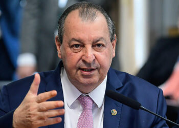 Omar Aziz diz que juíza que suspendeu licitação da BR-319 está “tecnicamente equivocada”