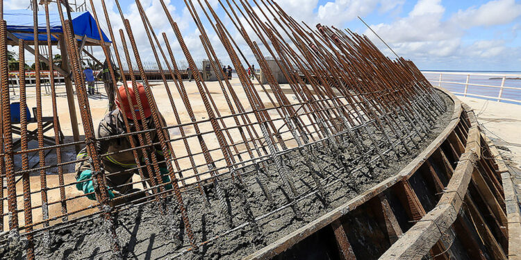 Parque Encontro das Águas tem talude de contenção concluído com mais de 260 estacas