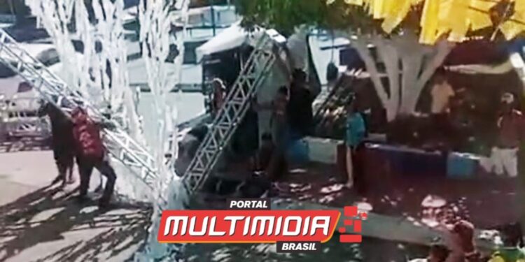Homem morre eletrocutado ao colocar bandeirinhas do Brasil em Rua da Copa, no AM