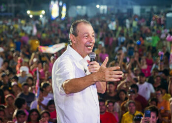 Pesquisa: se a eleição fosse hoje, Omar venceria todos adversários, no primeiro e segundo turnos