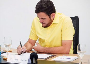 Renato Junior autoriza promoção para 7.616 servidores da Semed, Semsa e Semef